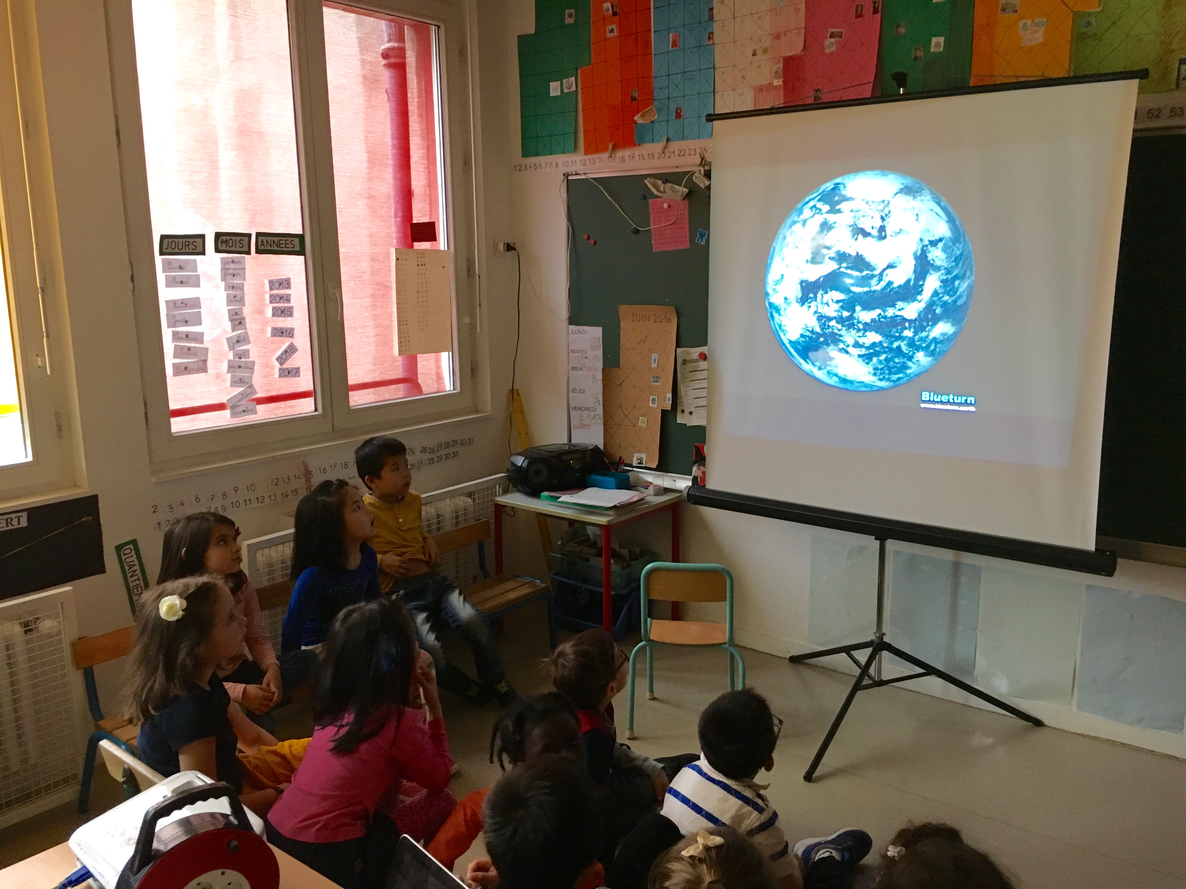 Blueturn présenté dans une école